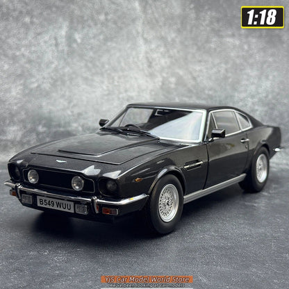1:18 Aston Martin V8