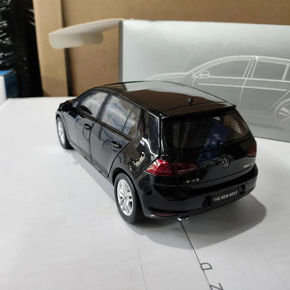 1:18 Volkswagen Golf 7 2014