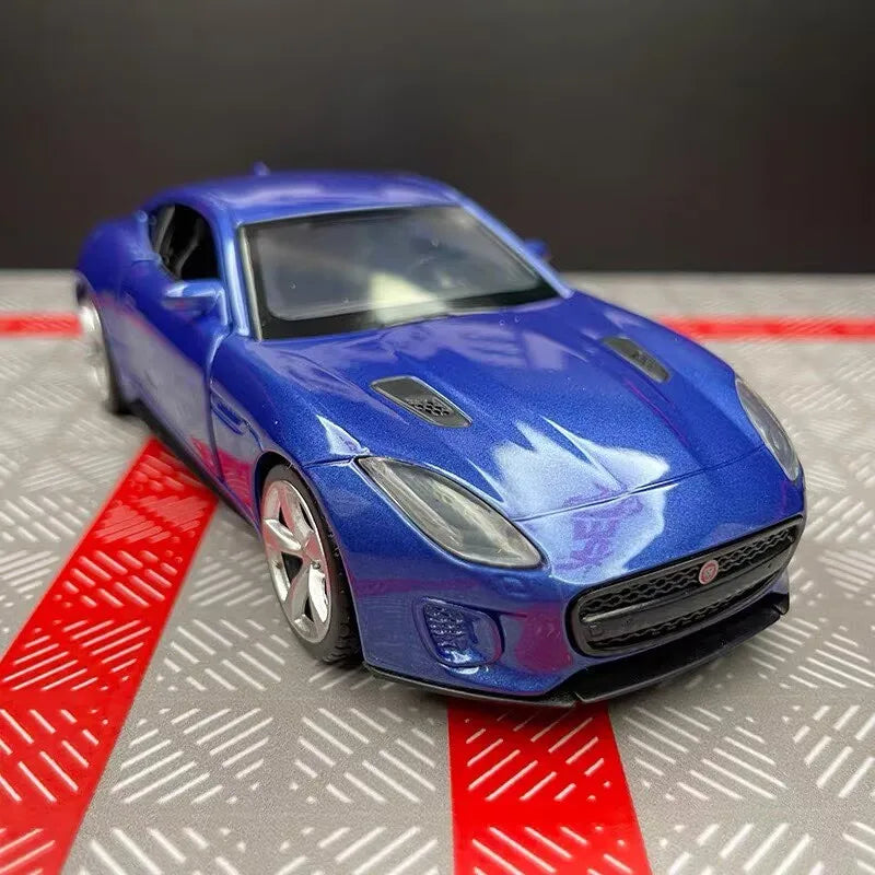 1:36 Jaguar F-TYPE Coupe