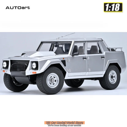 1:18 Lamborghini LM002