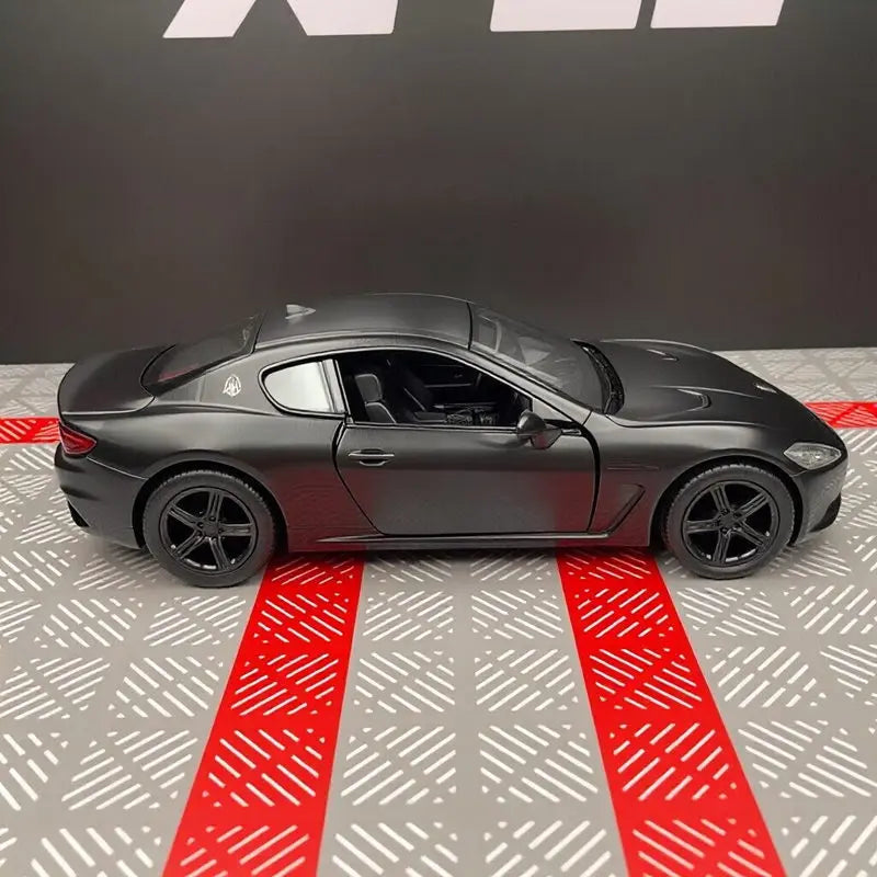 1:36 Maserati GT GranTurismo Coupe
