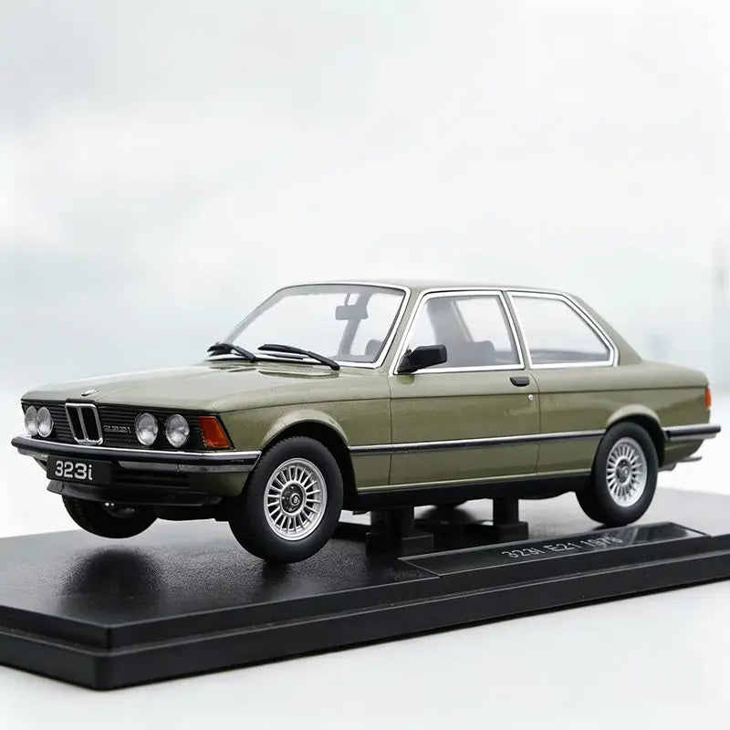 1:18 BMW 3 Series 323i E21 1978
