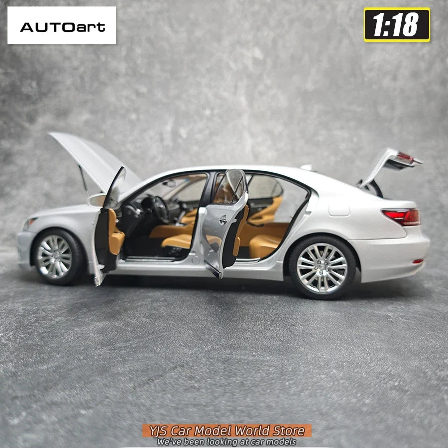 1:18 Lexus LS600hL