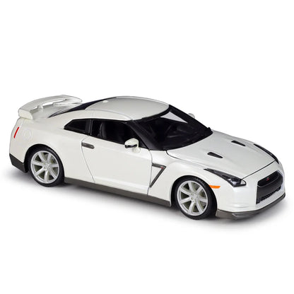 1:18 Nissan 2009 Gt-r R35