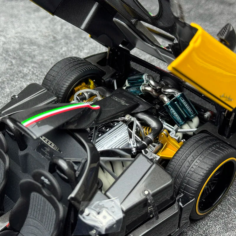 1:18 Pagani Zonda Cinque Roadster 2009