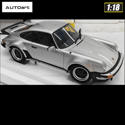 1:18 PORSCHE 911(930) TURBO 3.0