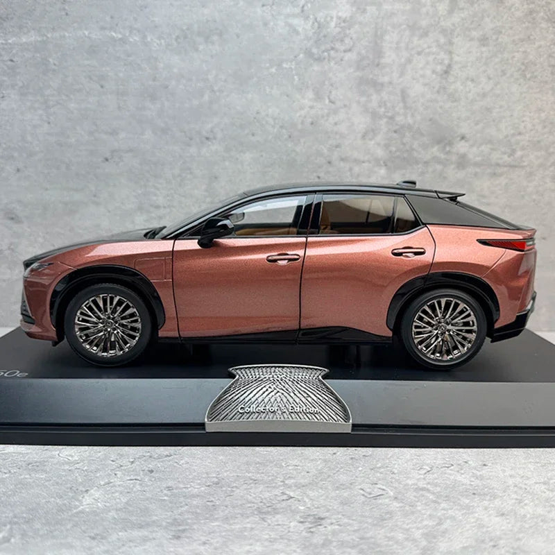 1:18 Lexus RZ450e