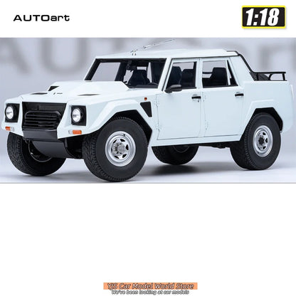 1:18 Lamborghini LM002