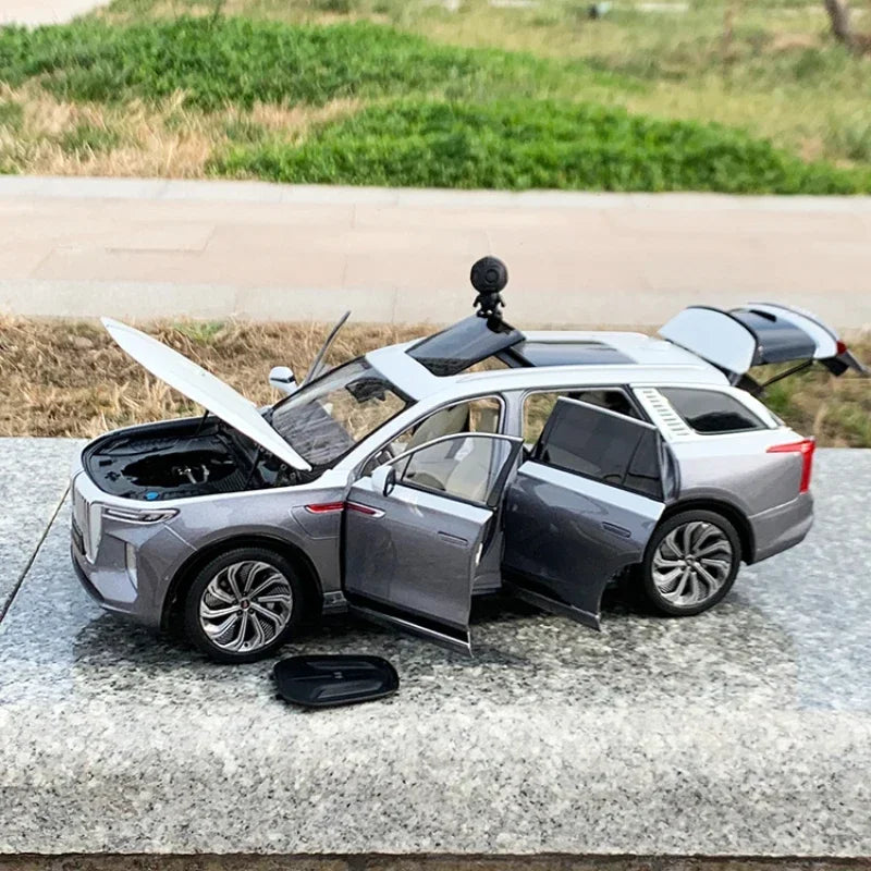 1:18 HONGQI E-HS9 FAW