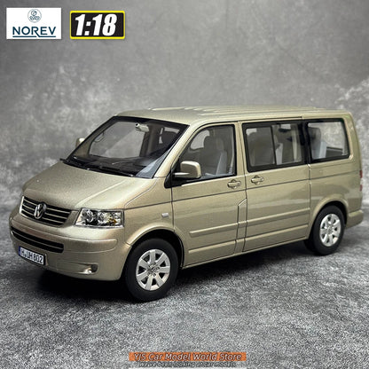 1:18 VW Transporter 2003 Deutsche Post - VW Multivan 2023 Business Van