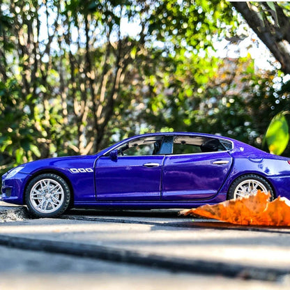 1:32 Maserati Quattroporte