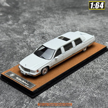 1:64 Cadillac Fleetwood