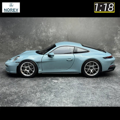 1:18 Porsche  911 S/T 2023