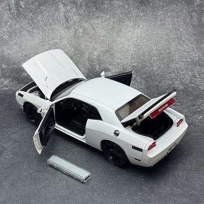 1:18 2010 SRT8 Dodge Challenger