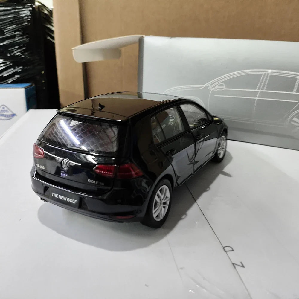 1:18 Volkswagen Golf 7 2014