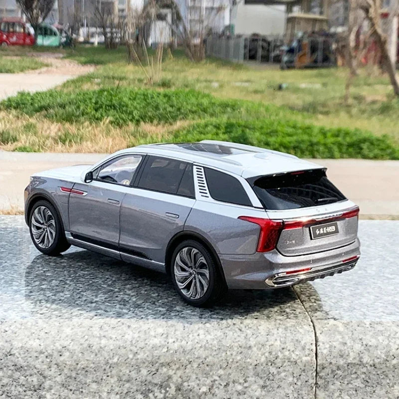 1:18 HONGQI E-HS9 FAW