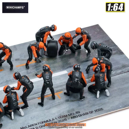 1:64 MCL39 2025 Abu Dhabi Maintenance Station Figure Set