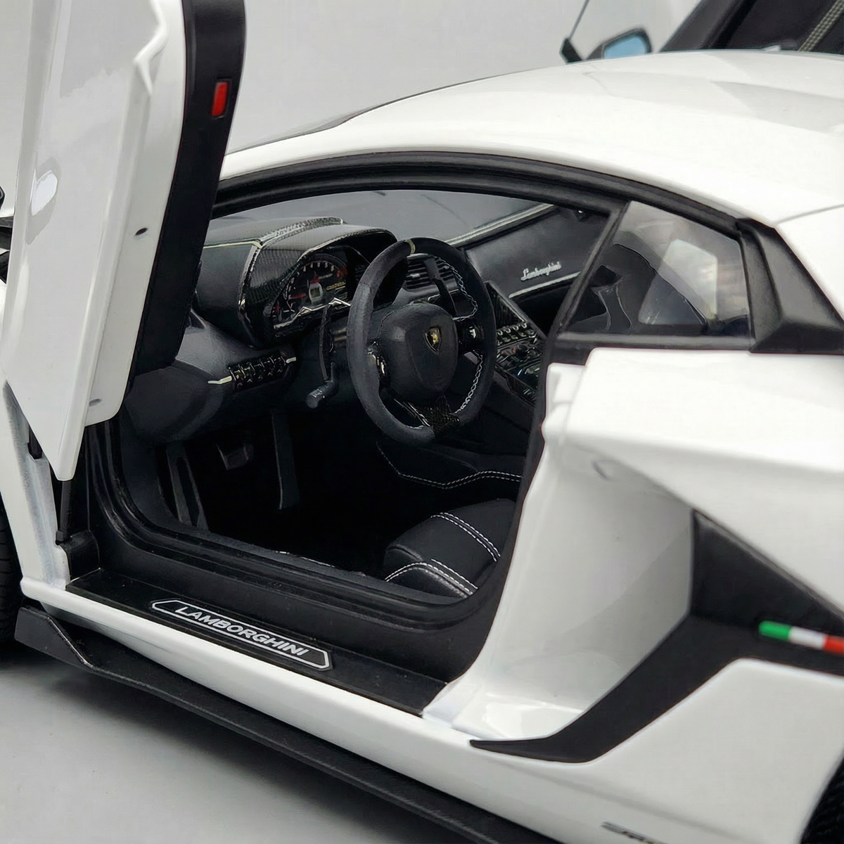 Lamborghini Aventador SVJ